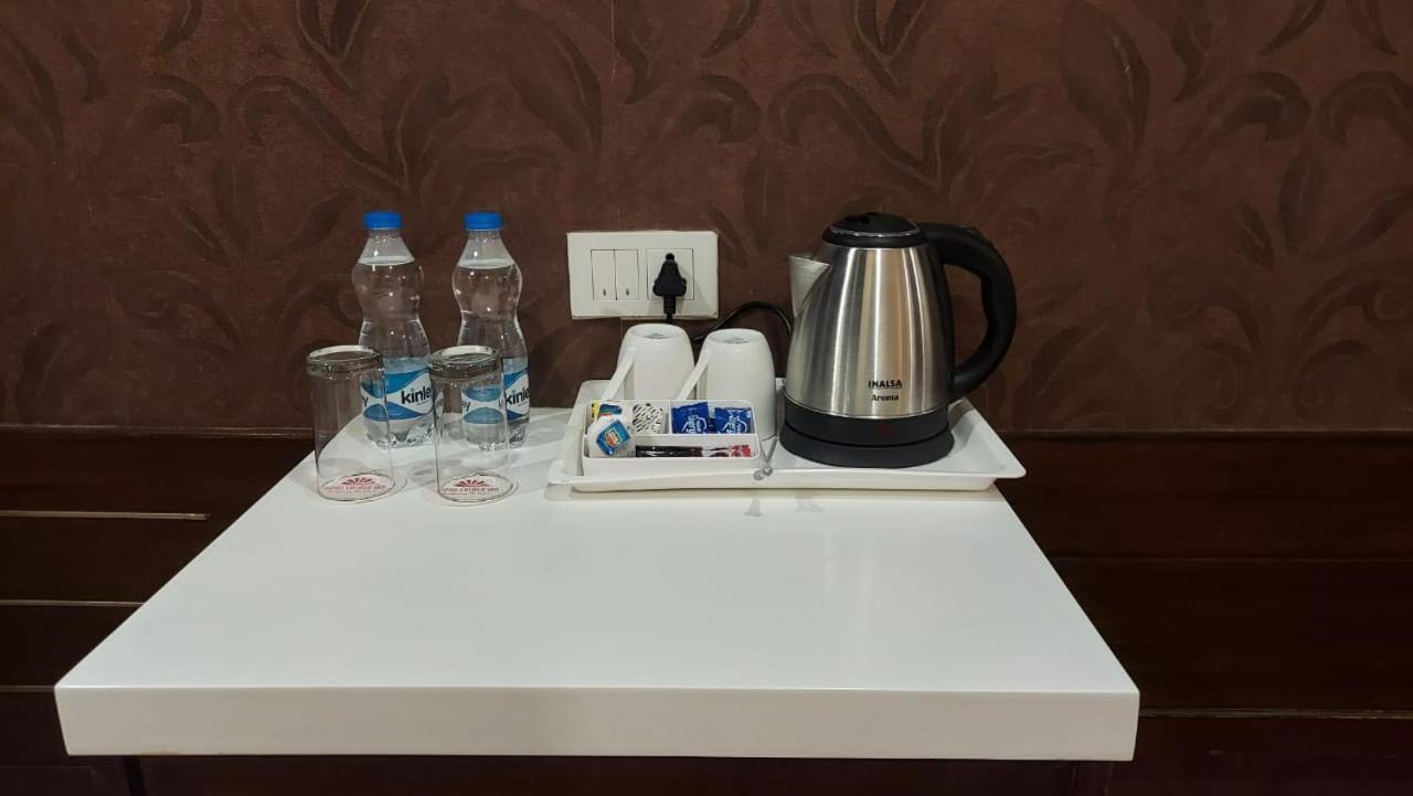 Hotel Casaya Inn Chinhat Экстерьер фото