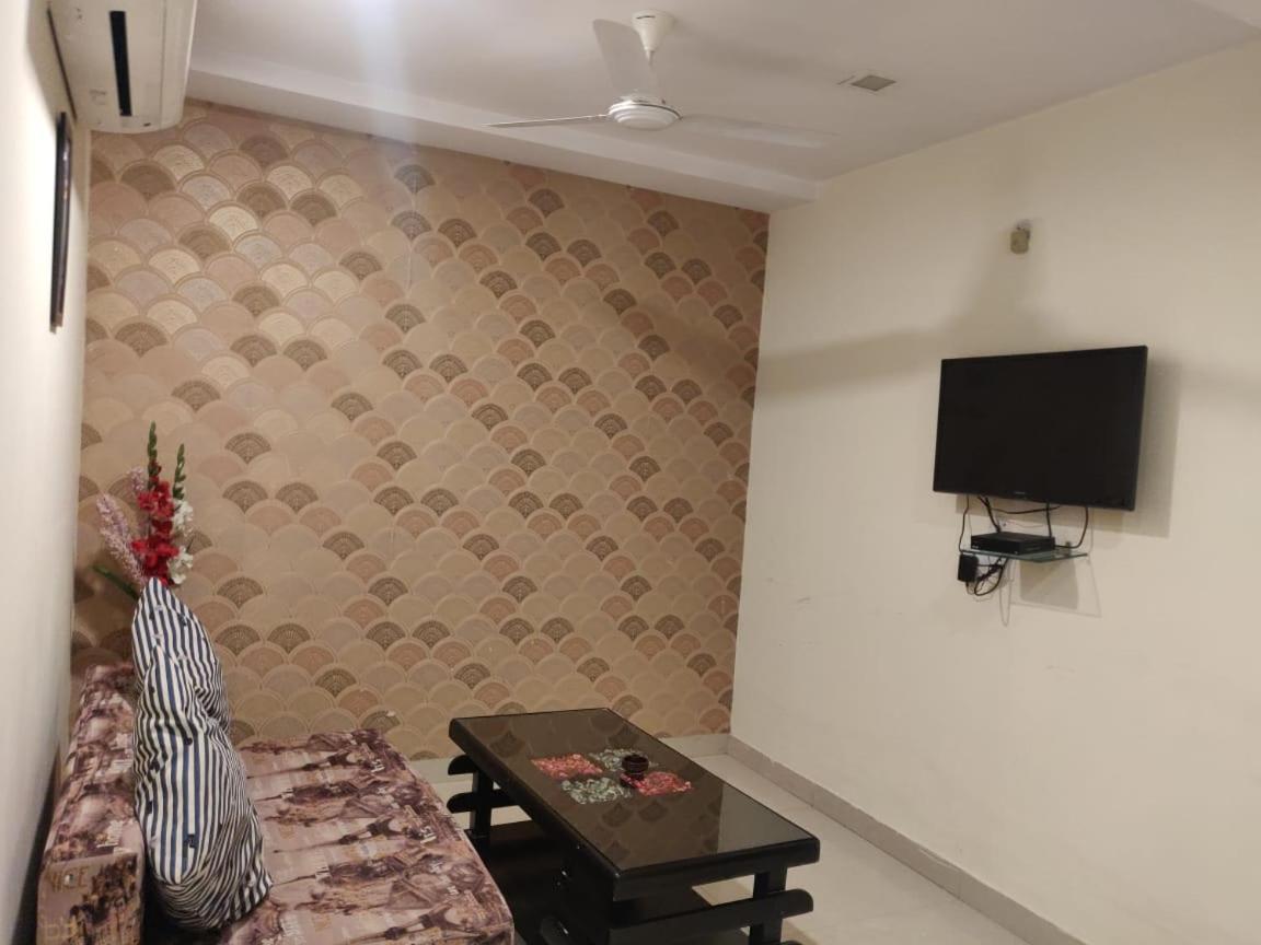 Hotel Casaya Inn Chinhat Экстерьер фото