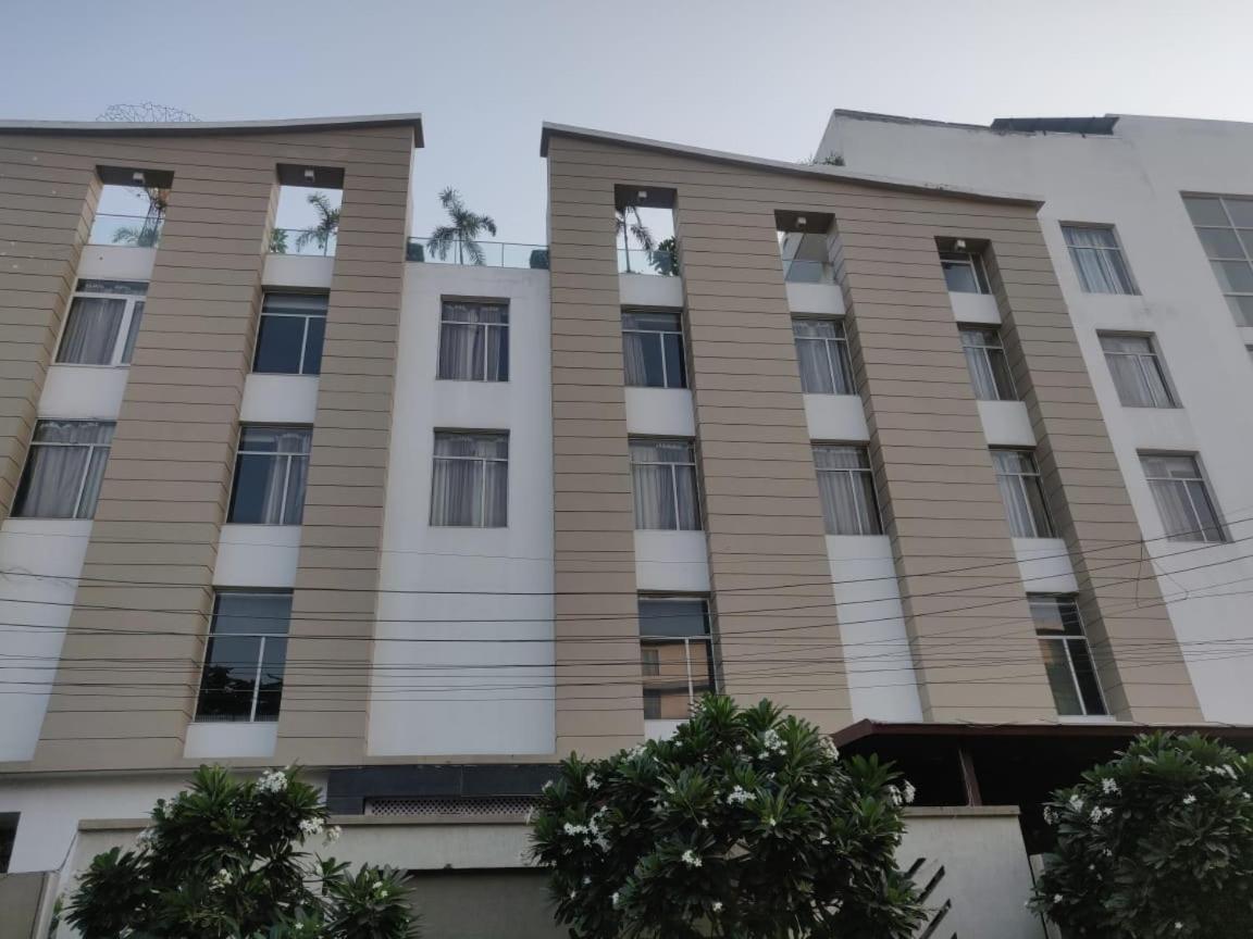Hotel Casaya Inn Chinhat Экстерьер фото