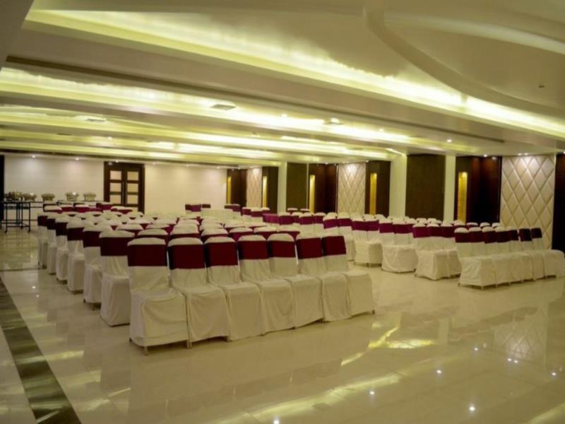 Hotel Casaya Inn Chinhat Экстерьер фото