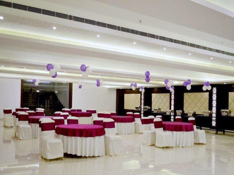 Hotel Casaya Inn Chinhat Экстерьер фото